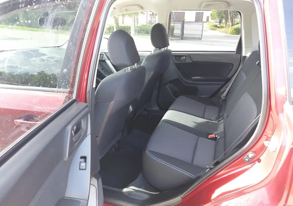 Subaru Forester cena 42000 przebieg: 170000, rok produkcji 2014 z Kożuchów małe 137